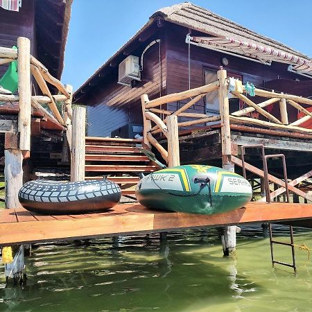 Overwater Cottage - Slovak Tahiti, Senec Bagian luar foto