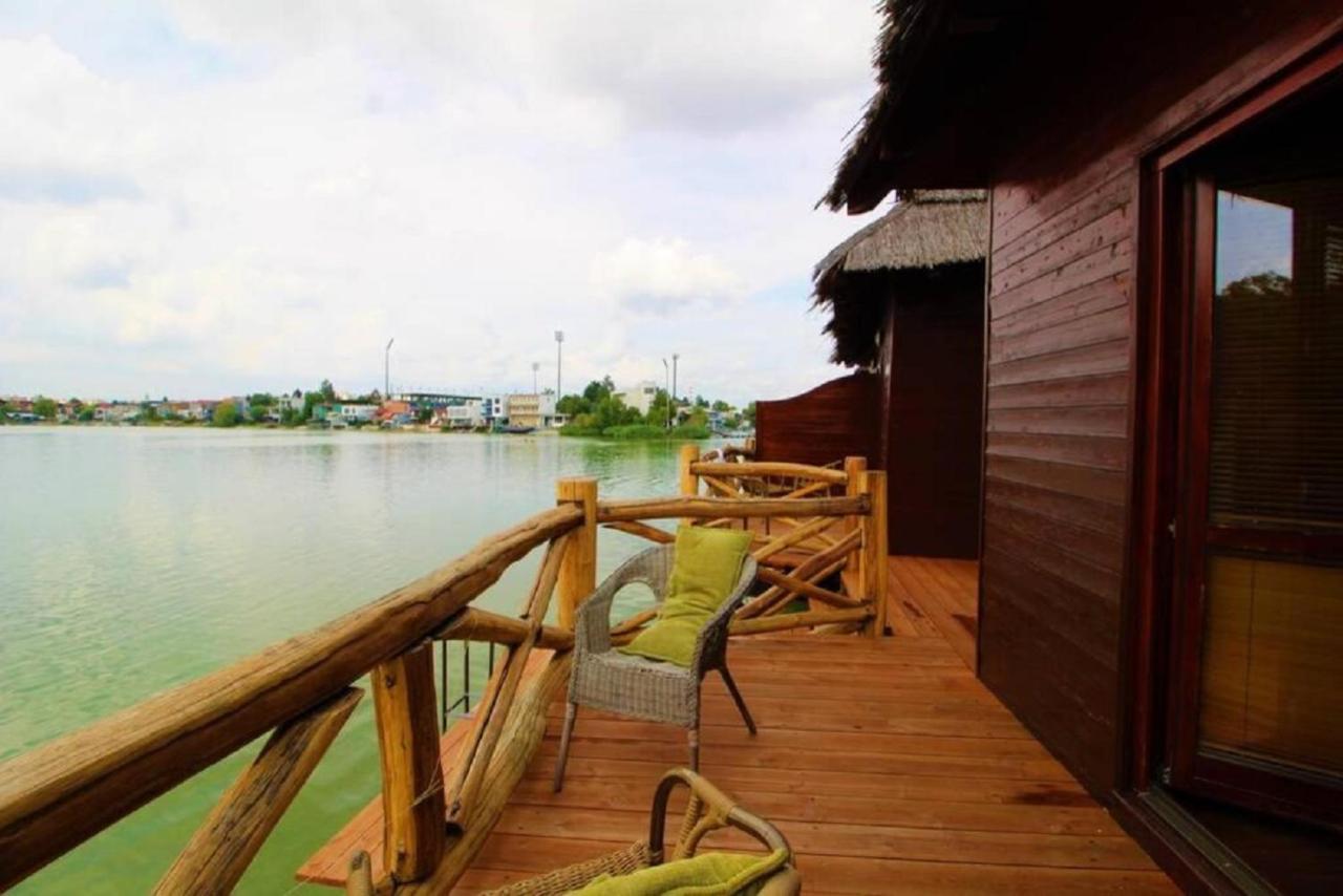 Overwater Cottage - Slovak Tahiti, Senec Bagian luar foto